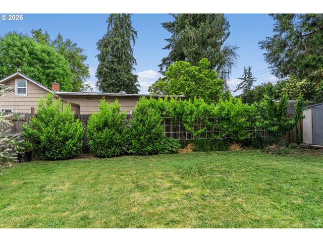 807 VINCENT St, Eugene, OR 97401