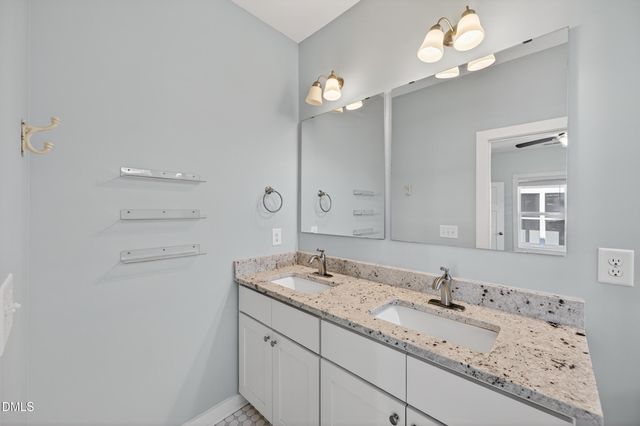 534 E Lenoir Street, Raleigh, NC 27601