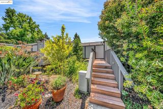 1608 Ashwood Dr, Martinez, CA 94553