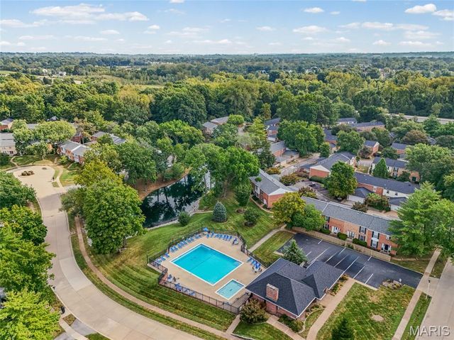 13419 Land O Woods Drive 1, Chesterfield, MO 63141