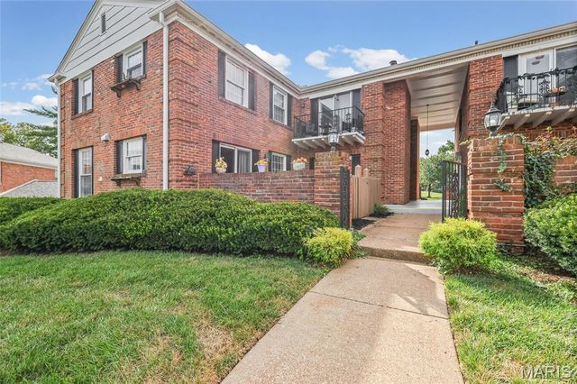 13419 Land O Woods Drive 1, Chesterfield, MO 63141