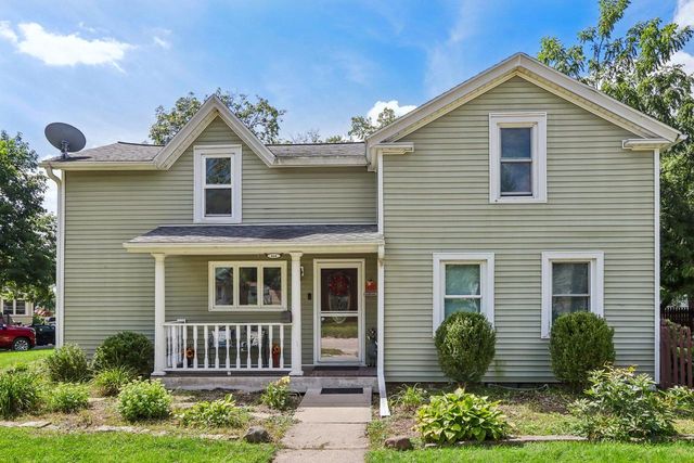 614 Whitewater AVENUE, Fort Atkinson, WI 53538