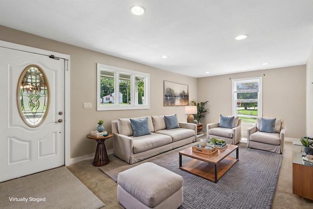 614 Whitewater AVENUE, Fort Atkinson, WI 53538