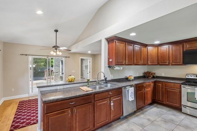 614 Whitewater AVENUE, Fort Atkinson, WI 53538
