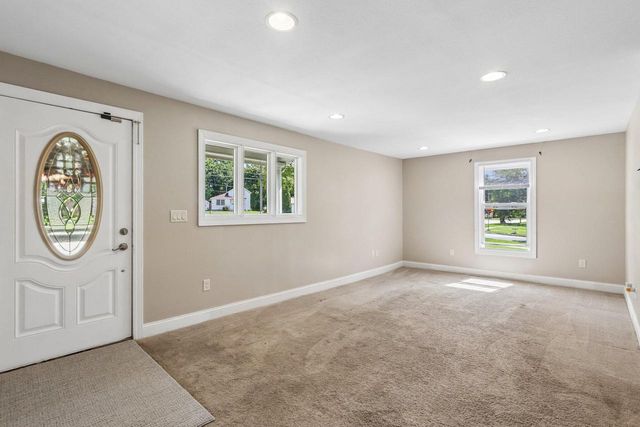 614 Whitewater AVENUE, Fort Atkinson, WI 53538