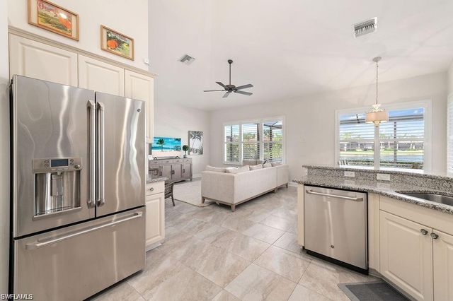 8963 Appaloosa CT, Naples, FL 34113