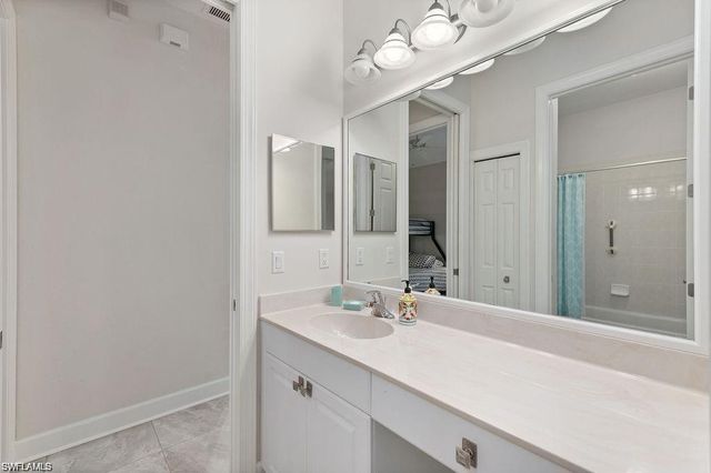 8963 Appaloosa CT, Naples, FL 34113