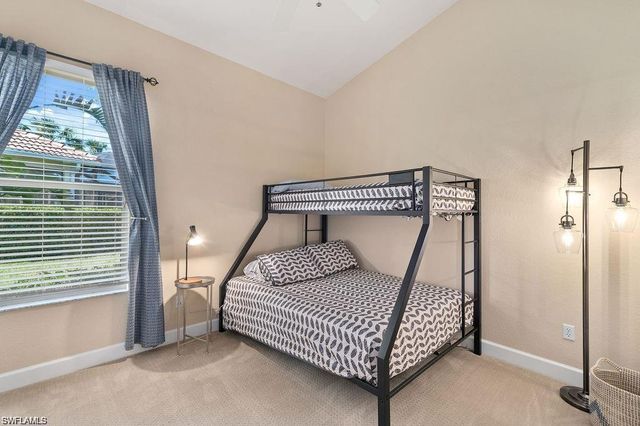 8963 Appaloosa CT, Naples, FL 34113