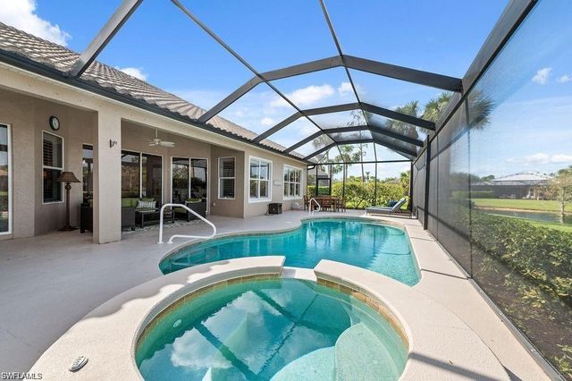 8963 Appaloosa CT, Naples, FL 34113