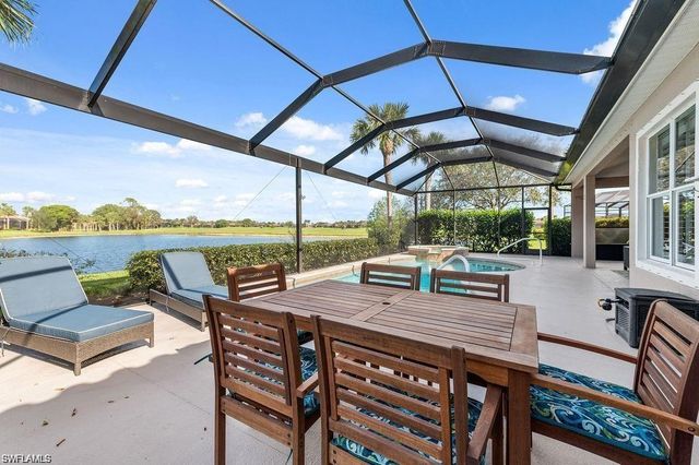 8963 Appaloosa CT, Naples, FL 34113