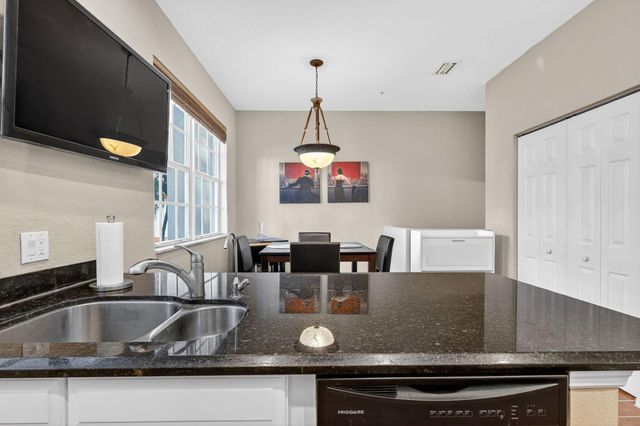 115 Harbors Way, Boynton Beach, FL 33435