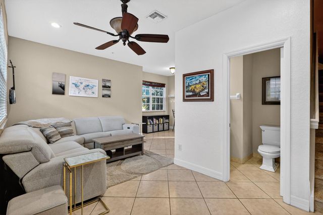 115 Harbors Way, Boynton Beach, FL 33435