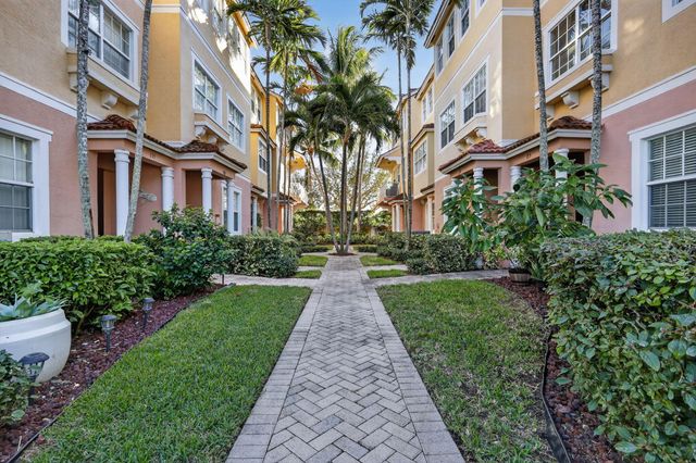 115 Harbors Way, Boynton Beach, FL 33435