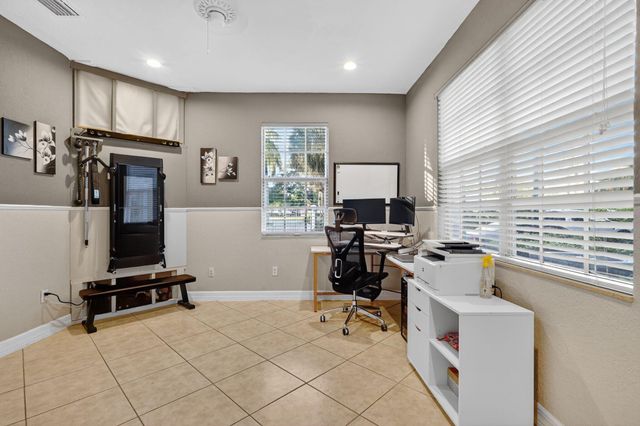 115 Harbors Way, Boynton Beach, FL 33435