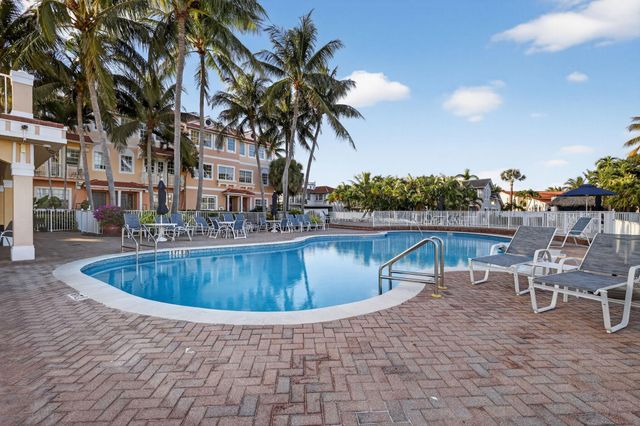 115 Harbors Way, Boynton Beach, FL 33435