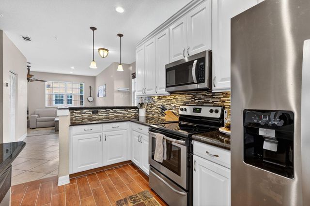 115 Harbors Way, Boynton Beach, FL 33435