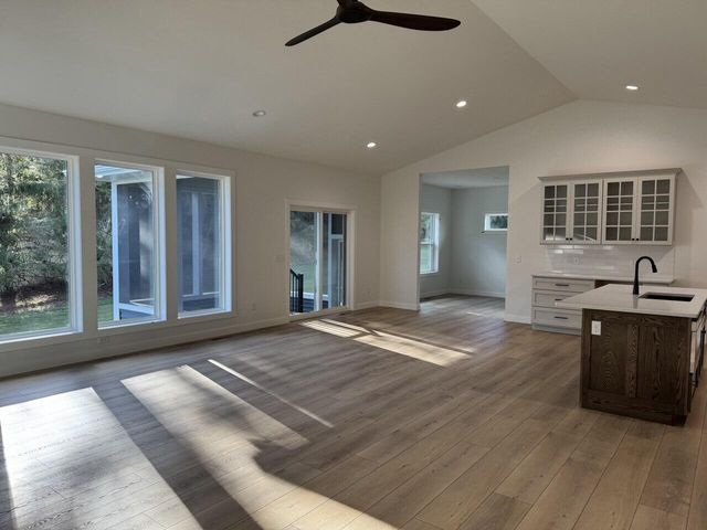 3115 Cortland STREET, Holmen, WI 54636