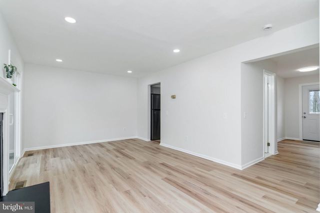 14816 MILLICENT CT, Centreville, VA 20120