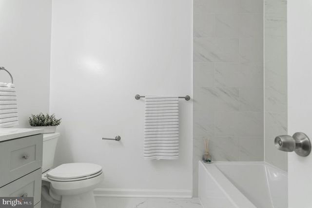 14816 MILLICENT CT, Centreville, VA 20120