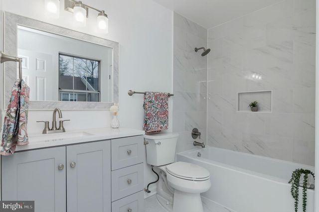 14816 MILLICENT CT, Centreville, VA 20120