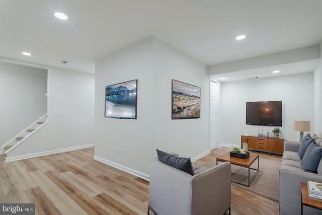 14816 MILLICENT CT, Centreville, VA 20120