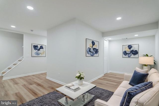 14816 MILLICENT CT, Centreville, VA 20120