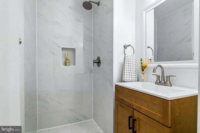 14816 MILLICENT CT, Centreville, VA 20120