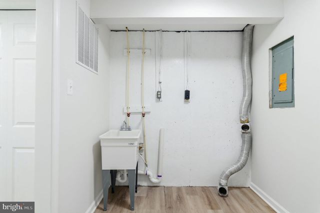 14816 MILLICENT CT, Centreville, VA 20120