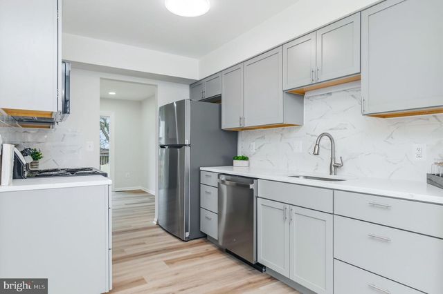 14816 MILLICENT CT, Centreville, VA 20120