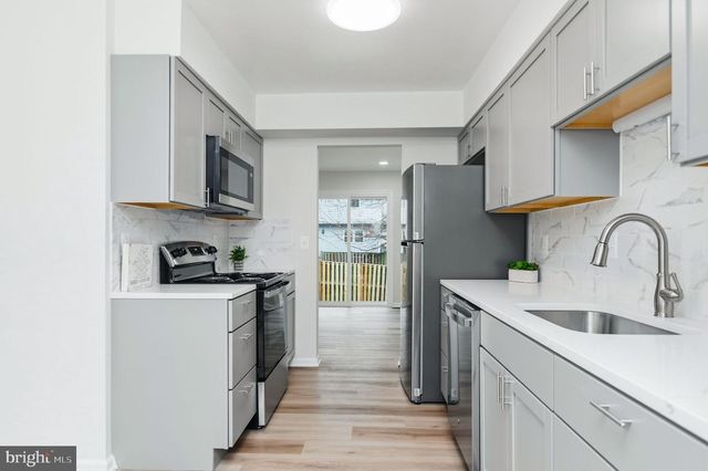 14816 MILLICENT CT, Centreville, VA 20120