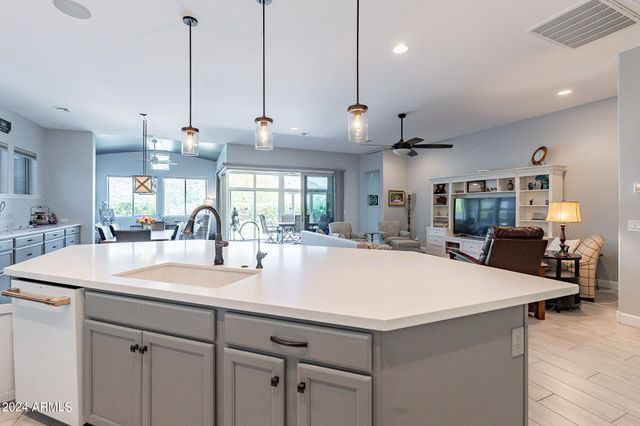 21258 W MEADOWBROOK Avenue, Buckeye, AZ 85396