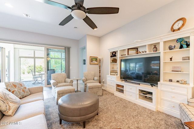 21258 W MEADOWBROOK Avenue, Buckeye, AZ 85396