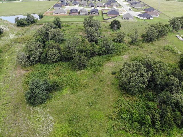 Huber Road, Centerton, AR 72719