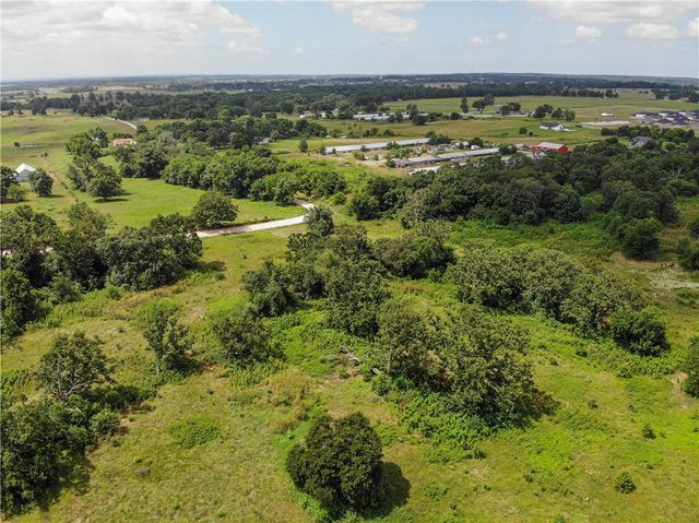 Huber Road, Centerton, AR 72719