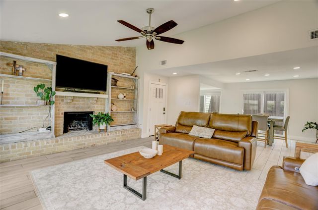 3311 Carmel Valley Drive, Missouri City, TX 77459
