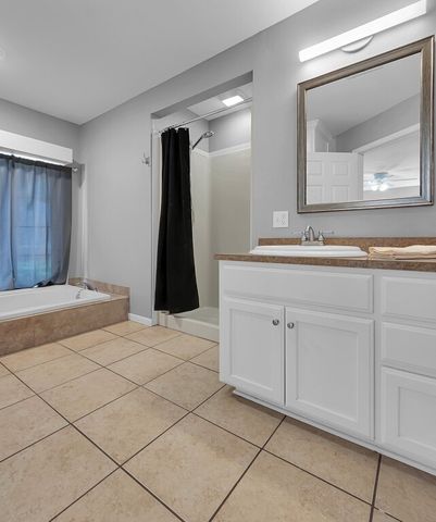 6520 N State Highway 6, Woodway, TX 76712