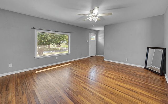 6520 N State Highway 6, Woodway, TX 76712
