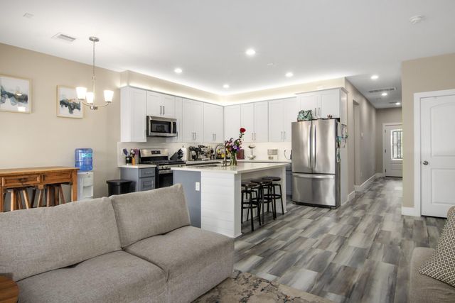 5417 Texas Street A, Houston, TX 77011