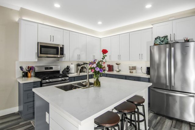 5417 Texas Street A, Houston, TX 77011