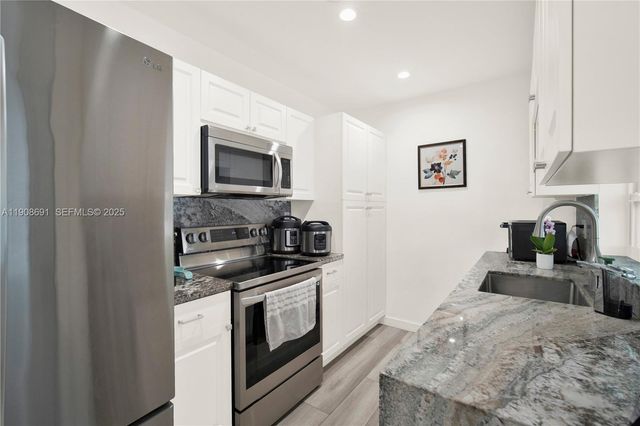 660 E 38th Street, Hialeah, FL 33013