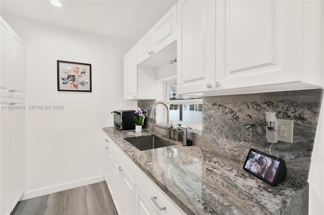 660 E 38th Street, Hialeah, FL 33013
