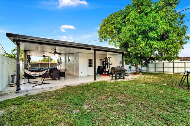 660 E 38th Street, Hialeah, FL 33013