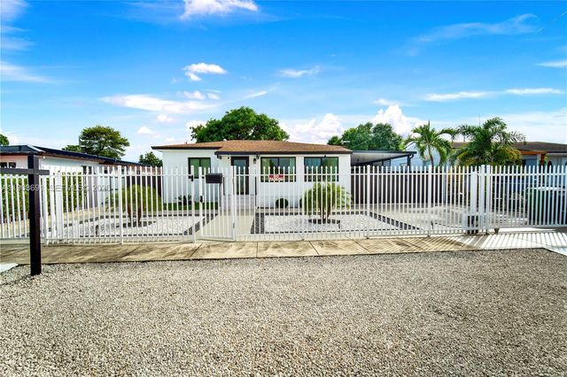 660 E 38th Street, Hialeah, FL 33013