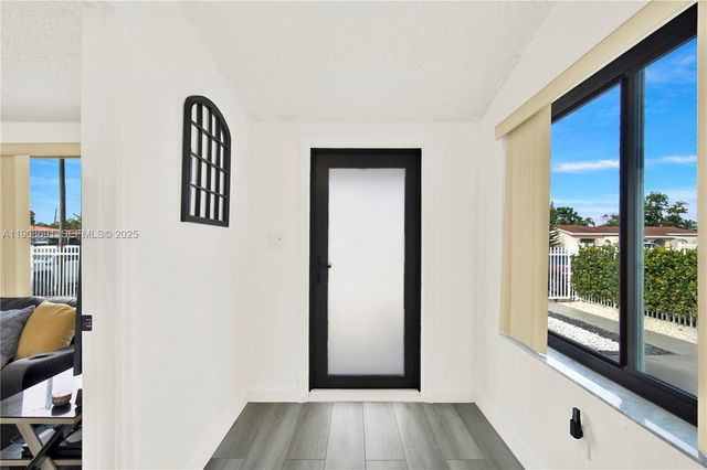 660 E 38th Street, Hialeah, FL 33013