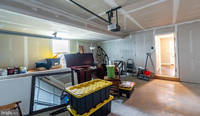 100 N HARNER BLVD, Coatesville, PA 19320