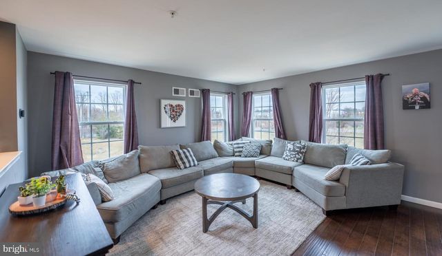 100 N HARNER BLVD, Coatesville, PA 19320