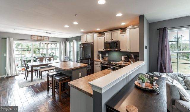 100 N HARNER BLVD, Coatesville, PA 19320