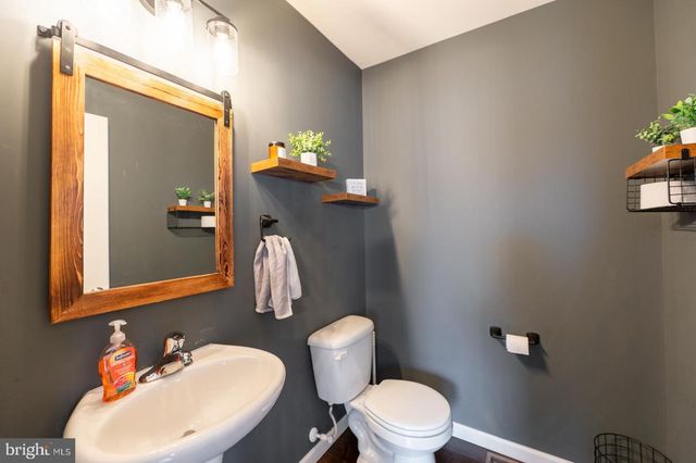 100 N HARNER BLVD, Coatesville, PA 19320