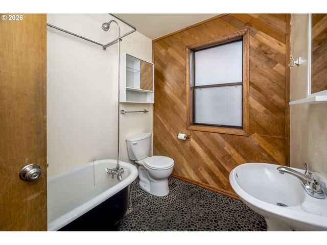 2934 Se 35TH Ave, Portland, OR 97202