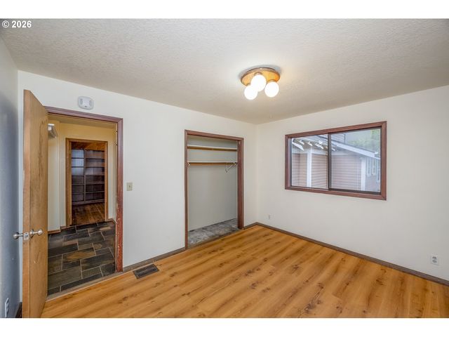 2934 Se 35TH Ave, Portland, OR 97202